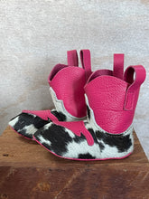 Load image into Gallery viewer, Baby Boots - Medium MP017