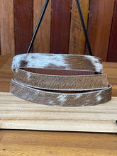 Load image into Gallery viewer, Lead - Cowhide 01