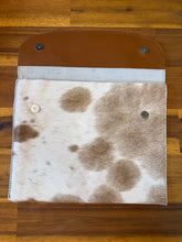 Load image into Gallery viewer, iPad Sleeve 03