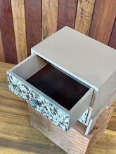 Load image into Gallery viewer, Jewellery Box - Bella 050