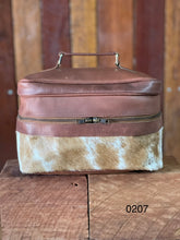 Load image into Gallery viewer, Makeup Bag - Toiletries Case 0207