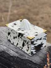 Load image into Gallery viewer, Tissue Box 06