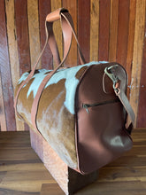 Load image into Gallery viewer, Duffle Bag - Cabin 025
