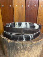 Load image into Gallery viewer, Lead - Cowhide 07