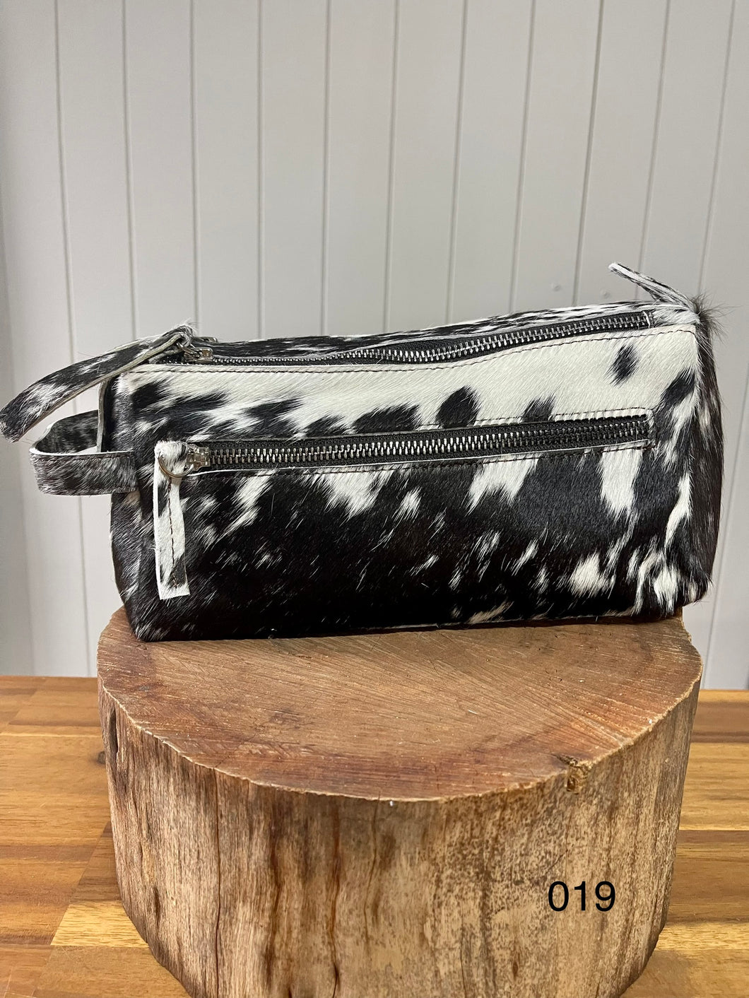 Toiletries Bag - Cowhide - 019