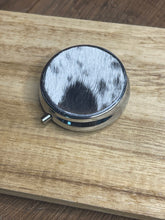 Load image into Gallery viewer, Pill Box 04