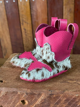 Load image into Gallery viewer, Baby Boots - Small SP08