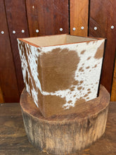 Load image into Gallery viewer, Plant Pot