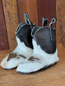 Baby Boots - Medium 057