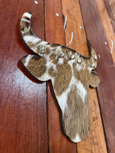 Load image into Gallery viewer, Cowhead Holder 03