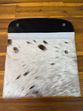 Load image into Gallery viewer, iPad Sleeve 01