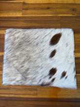 Load image into Gallery viewer, iPad Sleeve 01