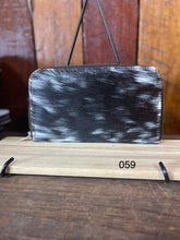 Load image into Gallery viewer, Wallet - Perfect 059