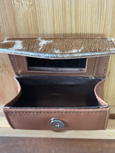 Load image into Gallery viewer, Lipstick Case - 024