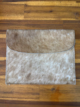 Load image into Gallery viewer, iPad Sleeve 06
