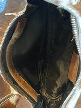 Load image into Gallery viewer, Toiletries Bag - Cowhide 018