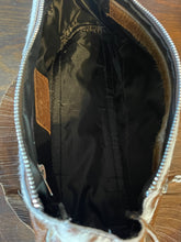 Load image into Gallery viewer, Toiletries Bag - Cowhide 016