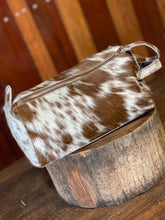 Load image into Gallery viewer, Toiletries Bag - Cowhide 017