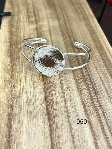 Bangle - Cowhide 050