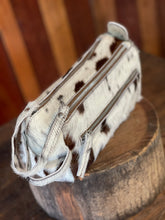 Load image into Gallery viewer, Toiletries Bag - Cowhide 016
