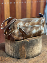 Load image into Gallery viewer, Toiletries Bag - Cowhide 010