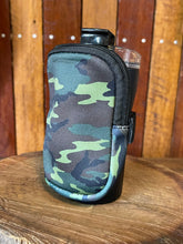 Load image into Gallery viewer, Travel Mate - Camo