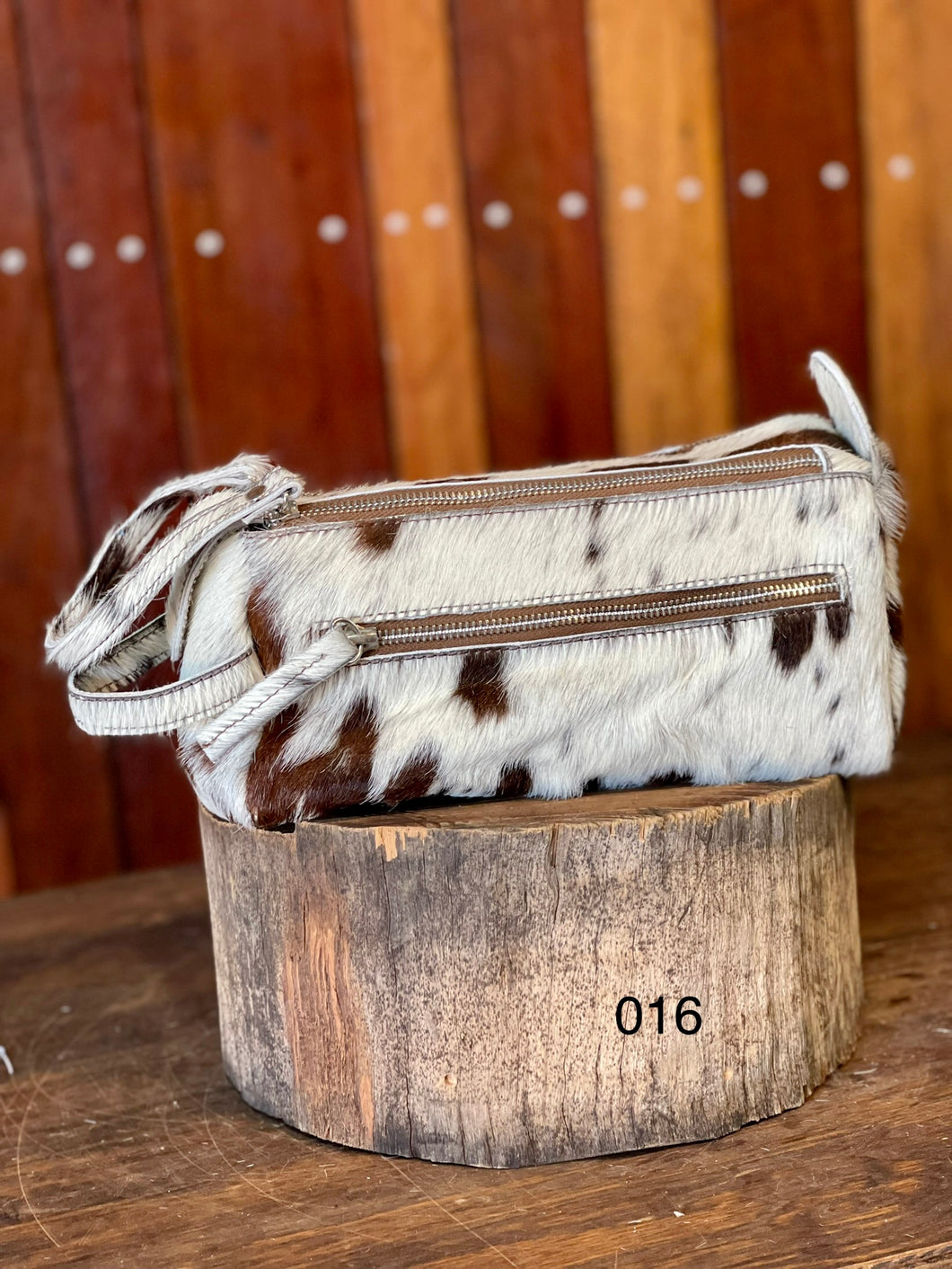 Toiletries Bag - Cowhide 016