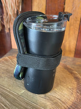 Load image into Gallery viewer, Travel Mate - Camo
