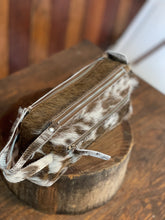 Load image into Gallery viewer, Toiletries Bag - Cowhide 021