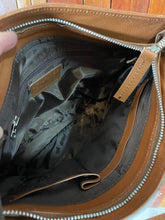 Load image into Gallery viewer, Handbag - The Jillaroo 01