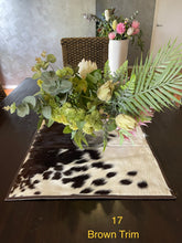 Load image into Gallery viewer, Table Centrepiece - 17