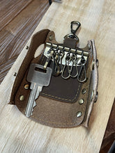 Load image into Gallery viewer, Key Holder - Keyring - Leather