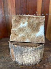 Load image into Gallery viewer, Tissue Box Holder - 01