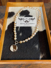 Load image into Gallery viewer, Necklace - Pearl + Pendant 06