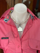 Load image into Gallery viewer, Necklace - Pearl + Cattle Tag Pendant