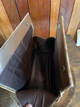 Load image into Gallery viewer, Tissue Box Holder - 01
