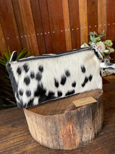 Load image into Gallery viewer, Toiletries Bag - Cowhide 34