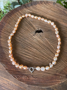 Necklace - Freshwater Pearl - Pink