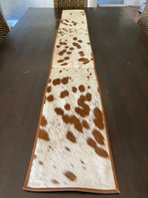 Load image into Gallery viewer, Table Runner 180cm - 027