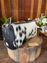 Load image into Gallery viewer, Toiletries Bag - Cowhide 34